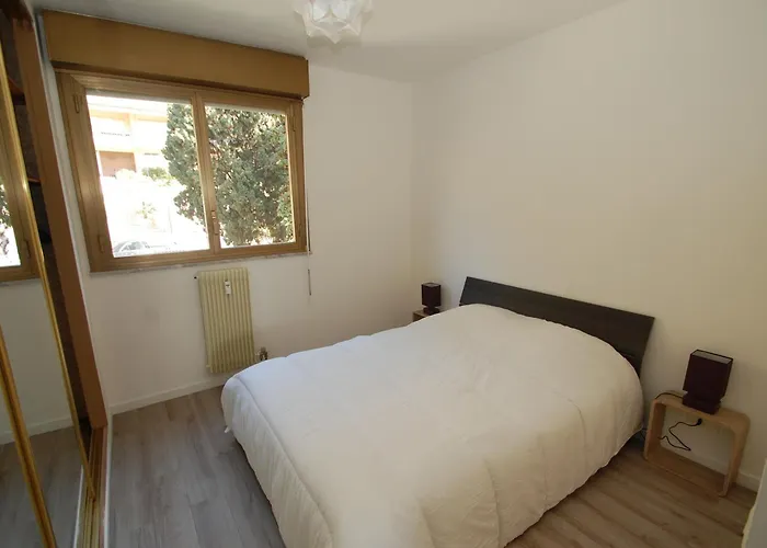 Moderne Avec Terrasse, Parking Et Wifi - Fr-1-196-178 *