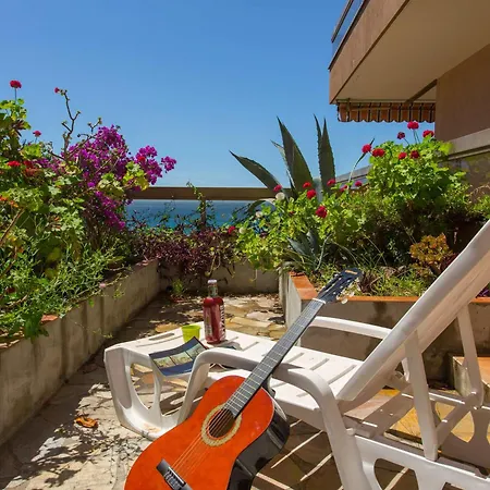 Moderne Avec Terrasse, Parking Et Wifi - Fr-1-196-178 מנטון