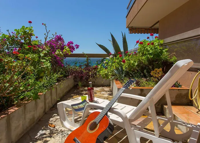 Moderne Avec Terrasse, Parking Et Wifi - Fr-1-196-178 Menton